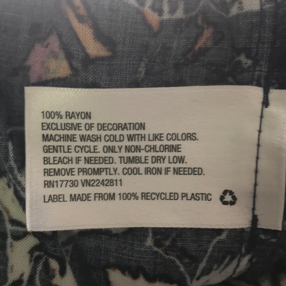 ❌SOLD❌Floral Romper - Picture 7 of 7